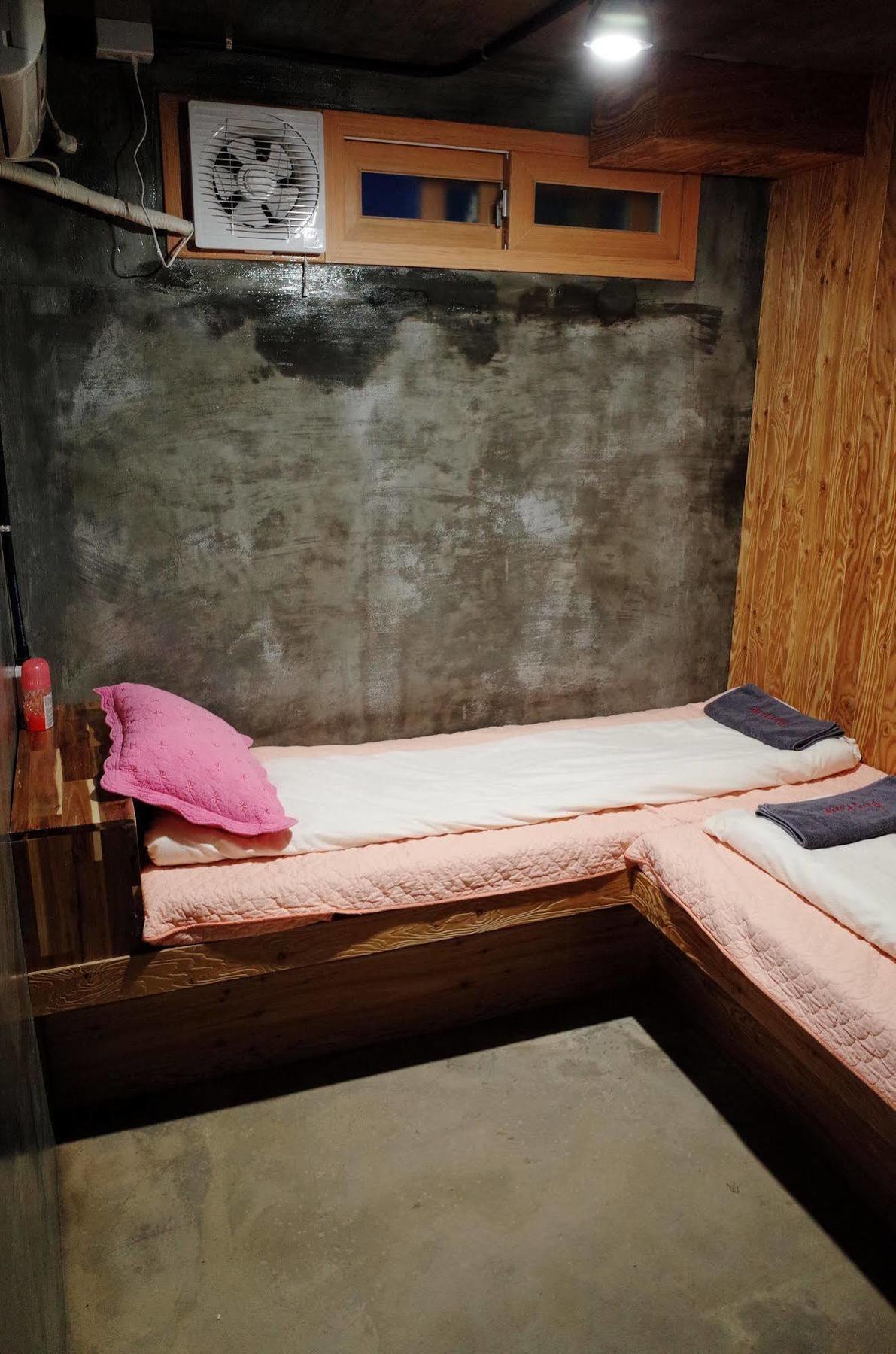 Bong Backpackers Hostel Seoel Buitenkant foto